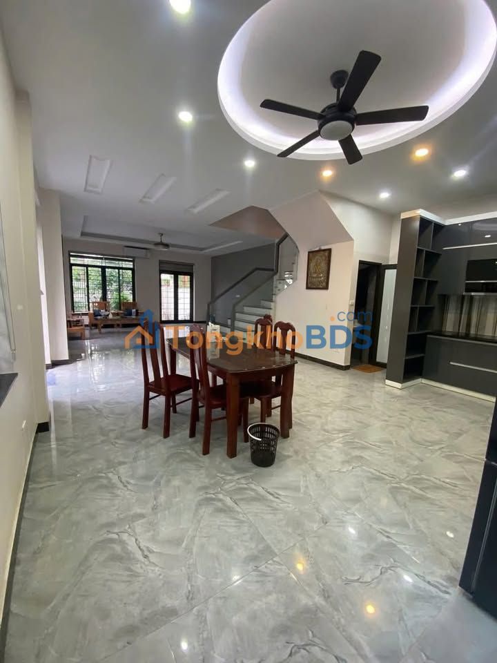 Cho thuê biệt thự lô góc 210m² full nội thất tại Hoàng Mai, Hà Nội - 35 triệu/tháng