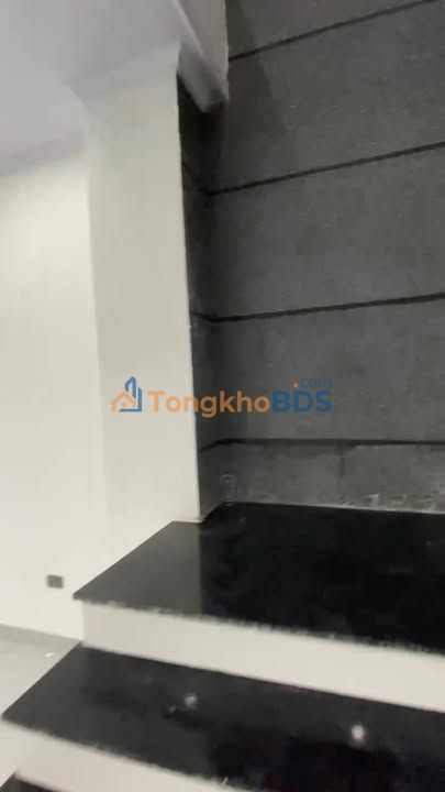 Nhà 3 Tầng Mặt Tiền Hồ Tông Thốc, TP Vinh - Kinh Doanh Đa Ngành Nghề