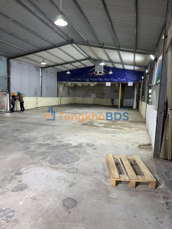 Cho Thuê Kho Xưởng 450m² Đà Nẵng - Giá 17 Triệu, Xe Tải Thoải Mái