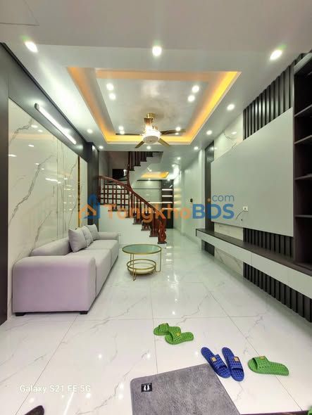 Nhà Lô Góc 3 Tầng Phường Trần Hưng Đạo, Thái Bình - 40m² Giá 2.x Tỷ