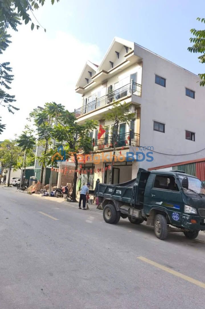 Nhà Long Biên 75m² 10 tỷ - Ô tô vào tận nhà