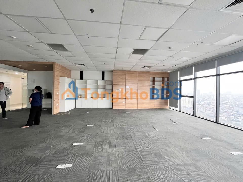 Văn Phòng 130m² Nguyễn Trãi - View Sáng, Giá 22 Triệu/Tháng