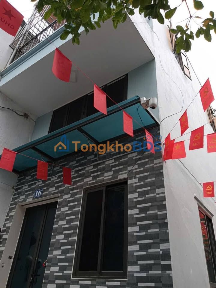 Nhà Lô Góc 30m² Trần Nguyên Hãn, Hải Phòng - Giá 2.7 Tỷ