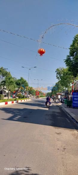 Mặt Bằng Kinh Doanh 200m² Mặt Tiền Nguyễn Tất Thành, Phú Thiện - Sầm Uất, Sẵn Sàng Đón Khách