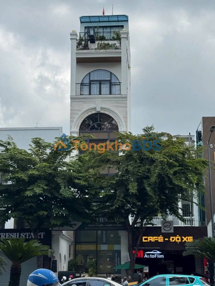 Biệt thự mặt tiền Trần Quốc Hoàng, Tân Bình - 638m², 65 tỷ - Dòng tiền 150 triệu/tháng