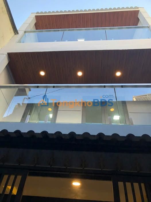 Nhà 4 Tầng Dương Bá Trạc, Quận 8 - Ngang 4m, 4PN, Sổ Hồng Riêng