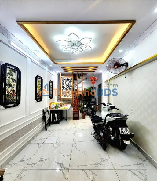 Nhà 5 tầng Phố Tam Trinh, Hai Bà Trưng - 40m², 3 Ngủ, Ngõ Rộng