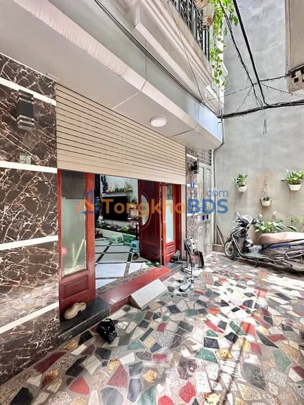 Nhà Góc Hoà Bình Hai Bà Trưng 35m² Full Nội Thất - Oto Tránh 30m