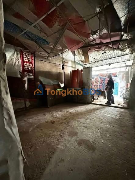 Bán gấp căn hộ 60m² tập thể Ngã Tư Sở, Hà Nội - Sổ đỏ 22.2m²