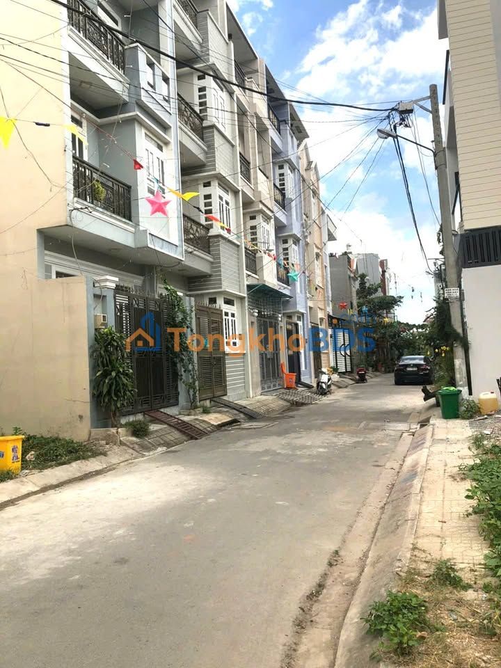 Nhà Phố 4 Tầng MT Quốc Lộ 13, Thủ Đức - 60m² - 6.39 Tỷ