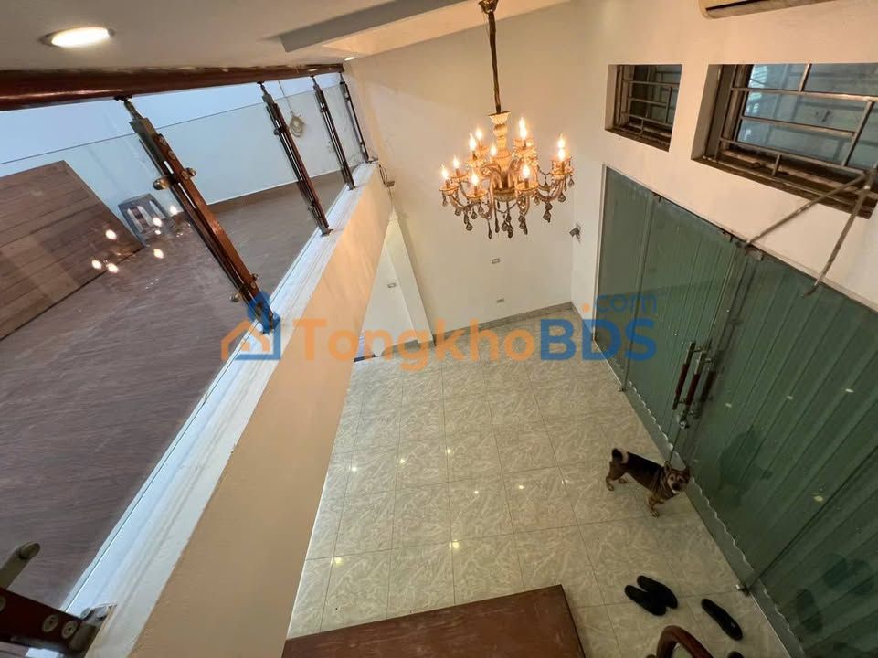 Nhà thuê Nguyễn Khoái Hoàng Mai 58m² 6 triệu - Ô tô đỗ cửa