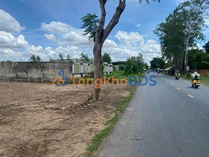 Bán Đất Mặt Tiền Phạm Hùng, Sóc Trăng - 1950m², Giá Tốt