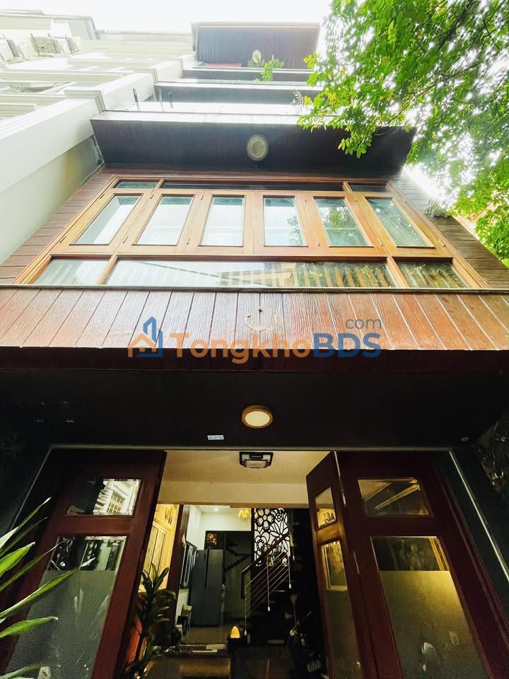 Nhà riêng Võ Chí Công 55m² giá 18 tỷ - Ô tô tránh