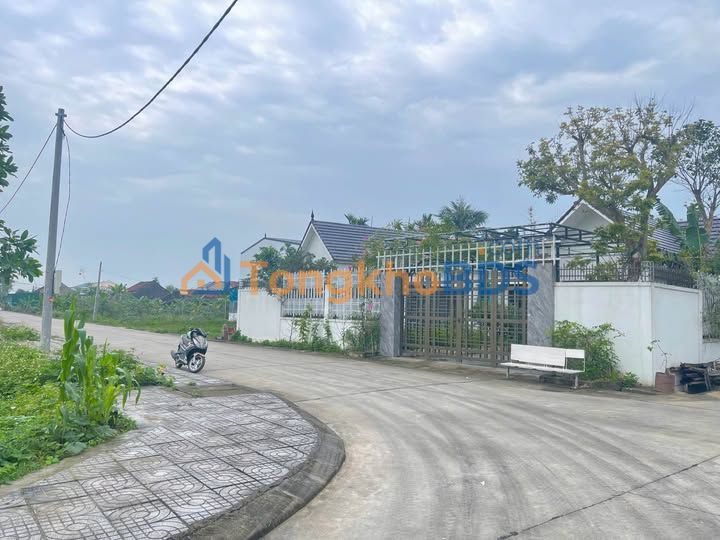 Đất Lô Góc 209m² Sổ Đỏ Tại TT Hưng Nguyên - 3.79 Tỷ