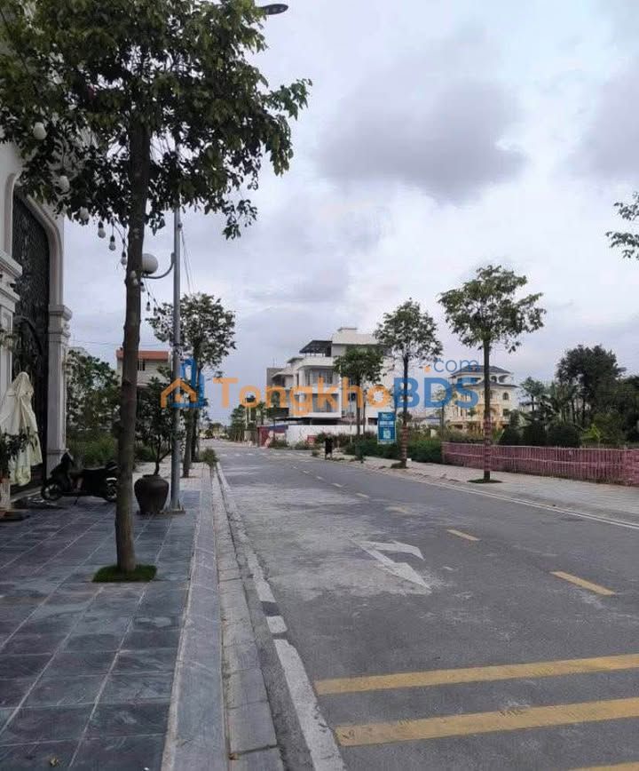 Bán Đất KĐT Nguyễn Công Trứ Nam Định 90m² - Giá 5.8 Tỷ