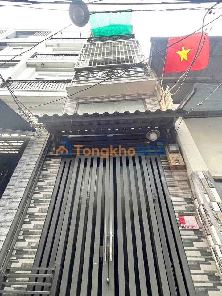 Nhà Quận 4 Hoàng Diệu 15m² 2.79 tỷ - Chính chủ sổ hồng