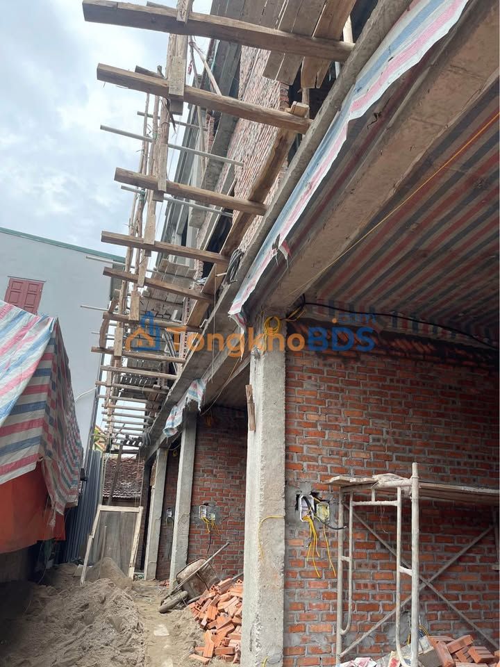 Nhà 40m² 3 tầng, Chương Mỹ, Sổ đỏ chính chủ, Giá 2.75 tỷ