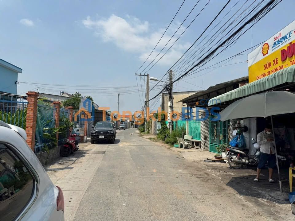 Đất Mặt Tiền Kinh Doanh Đường 220 Huỳnh Văn Lũy, Thủ Dầu Một - 240m²