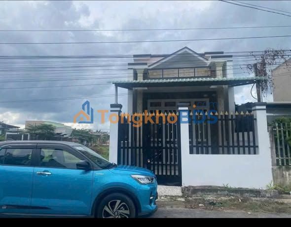 Nhà 1 Trệt 1 Lầu 100m² - Sổ Hồng Riêng, Giá 1.95 Tỷ Tại Long An