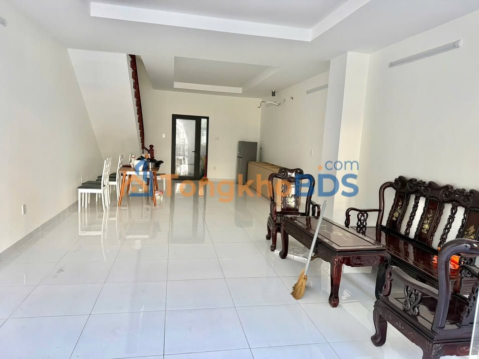 Nhà 1 Trệt 2 Lầu Lavilla Green City - 3PN Full Nội Thất, Giá 11 Triệu/Tháng