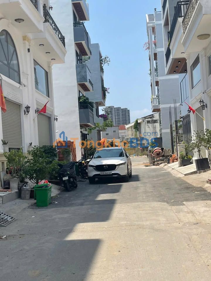 Đất Hoàng Quốc Việt Q7 61m² 8 tỷ - Sổ đỏ chính chủ