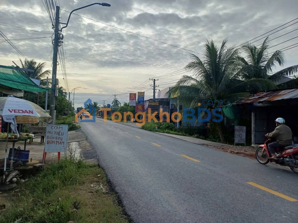 Nhà kho kiên cố mặt tiền QL 54, Vĩnh Long - 1.5 tỷ, kinh doanh ngay