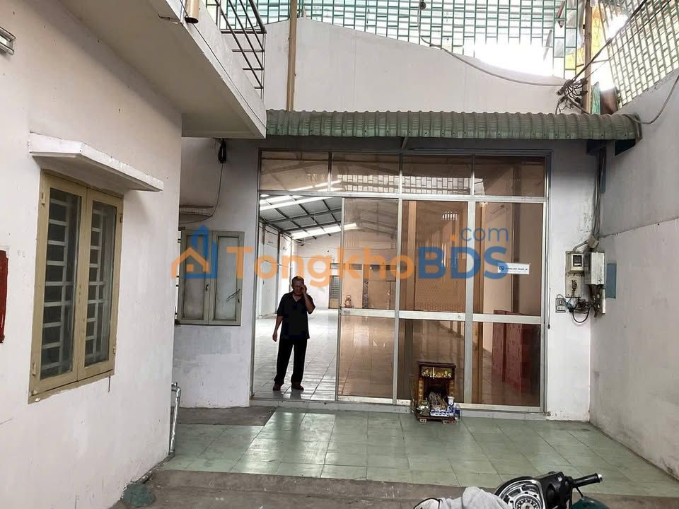Nhà xưởng Trung Mỹ Tây Q12 400m² 30 triệu - Hoạt động ngay