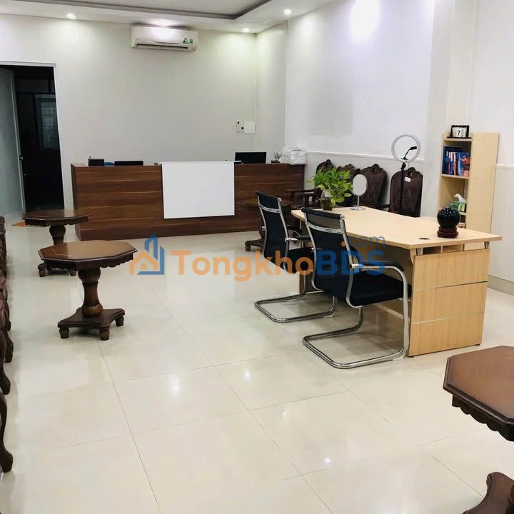 Cho thuê nhà mặt tiền Pasteur, Hải Châu - 200m², 3 tầng, 43 Triệu