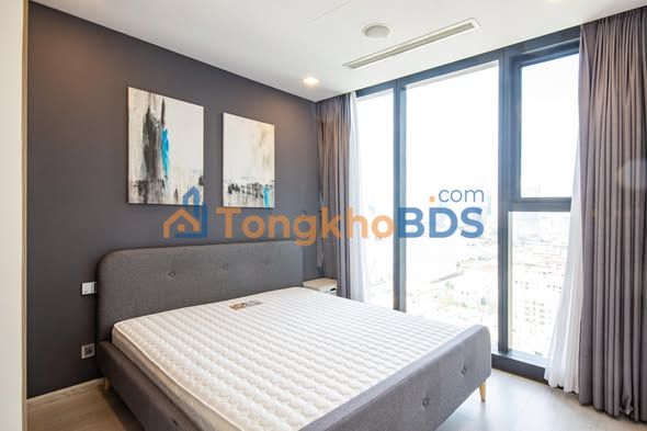 Căn hộ Vinhomes Golden River Quận 1 78m² 24.7 tỷ view đẹp sông