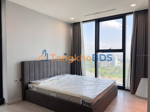 Cho thuê căn hộ Vinhomes Golden River 126m² - View sông, Bitexco, xem pháo hoa