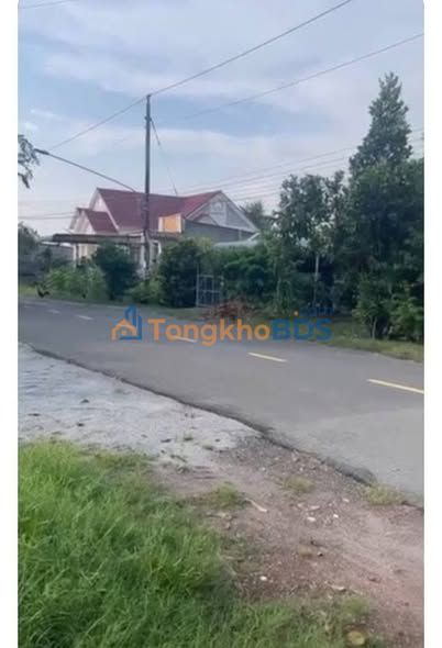 Bán Gấp Đất Vườn 720m² Thị Trấn Phước Vĩnh, Bình Dương - Giá 2.7 Tỷ