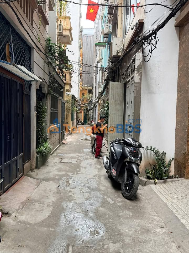 Nhà 39m² Thái Hà, Đống Đa - 5PN, 5 Tầng - Sổ Đỏ Vuông Vắn