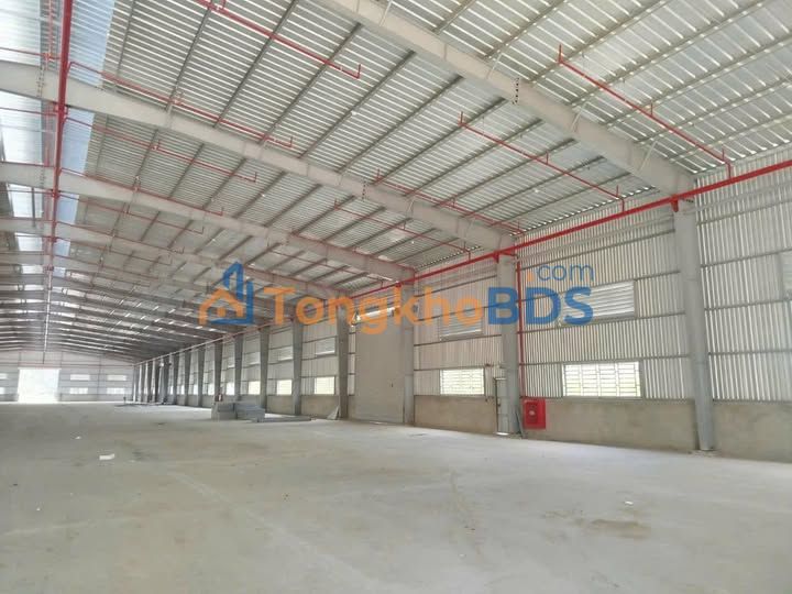 Cho thuê xưởng 1800m² Tân Uyên, Bình Dương - PCCC tự động, đường container