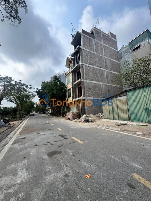 Nhà 40m² Giang Biên, Long Biên - 6 Tầng Thang Máy, Vỉa Hè Oto Tránh