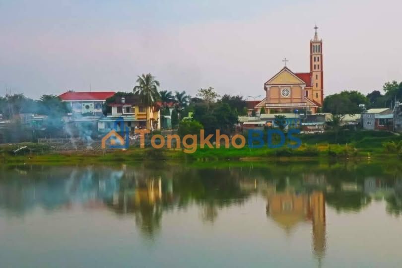 Đất nền Chế Lan Viên Kon Tum 223m² 900 triệu - Đường to ô tô