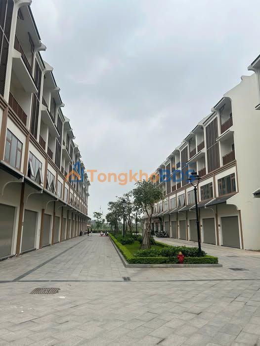 Townhouse Mặt Tiền Đường 12m, Hoài Đức - 100m² Giá Tốt