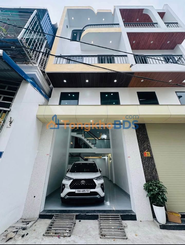 Nhà 3.5 Tầng 55m² Tô Hiến Thành, Nam Định - Ô tô vào nhà, Giá 2.96 tỷ