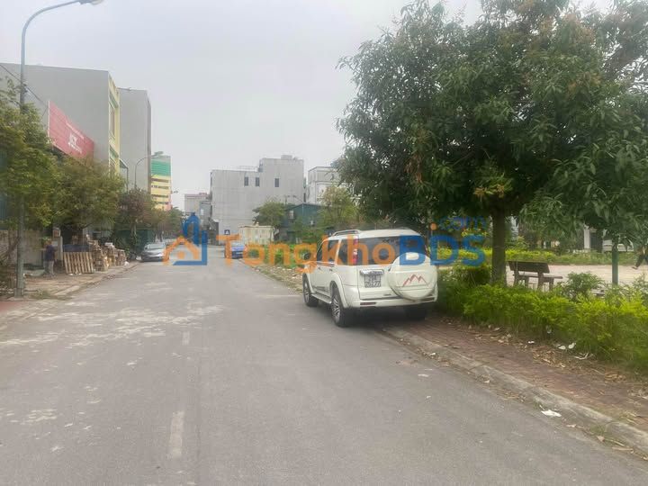 Nhà Mặt Tiền Kinh Doanh 90m² - Sẵn Sổ Hồng Tại Từ Sơn, Bắc Ninh