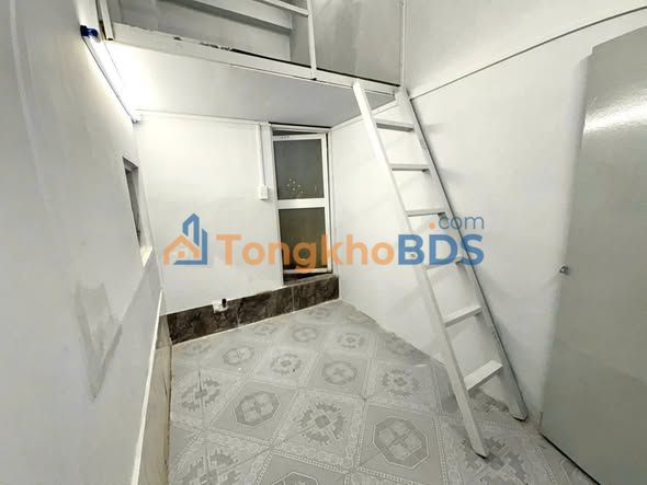 RoomForRent Quận 10 2.4 triệu/tháng - Sẵn sàng ở ngay