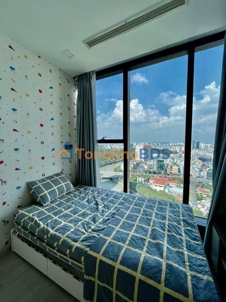 Căn hộ Vinhomes Golden River Q1 100m² 45 triệu - View cao