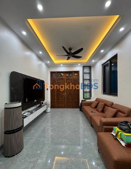 Nhà 6 Tầng Thang Máy Hoàng Hoa Thám, Ba Đình - 35.5m², 12.8 Tỷ