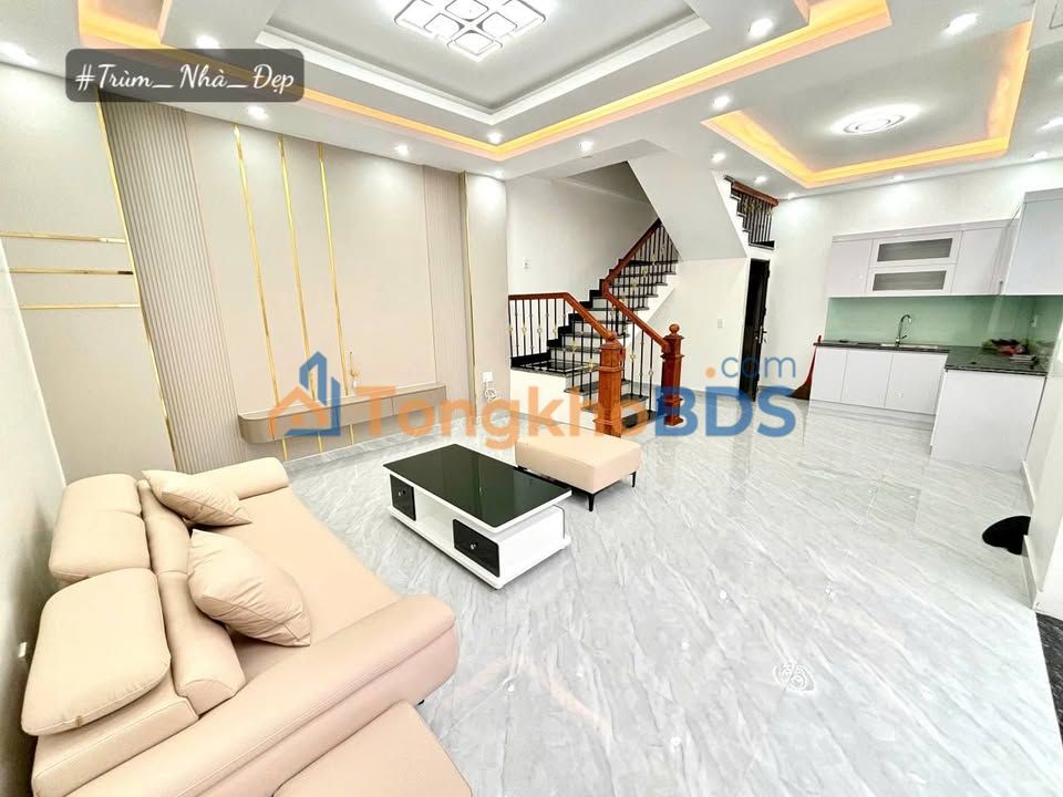 Nhà 3 tầng Đằng Hải, Hải An - 40m2, 3PN, Sổ đỏ chính chủ, Ô tô đỗ cửa