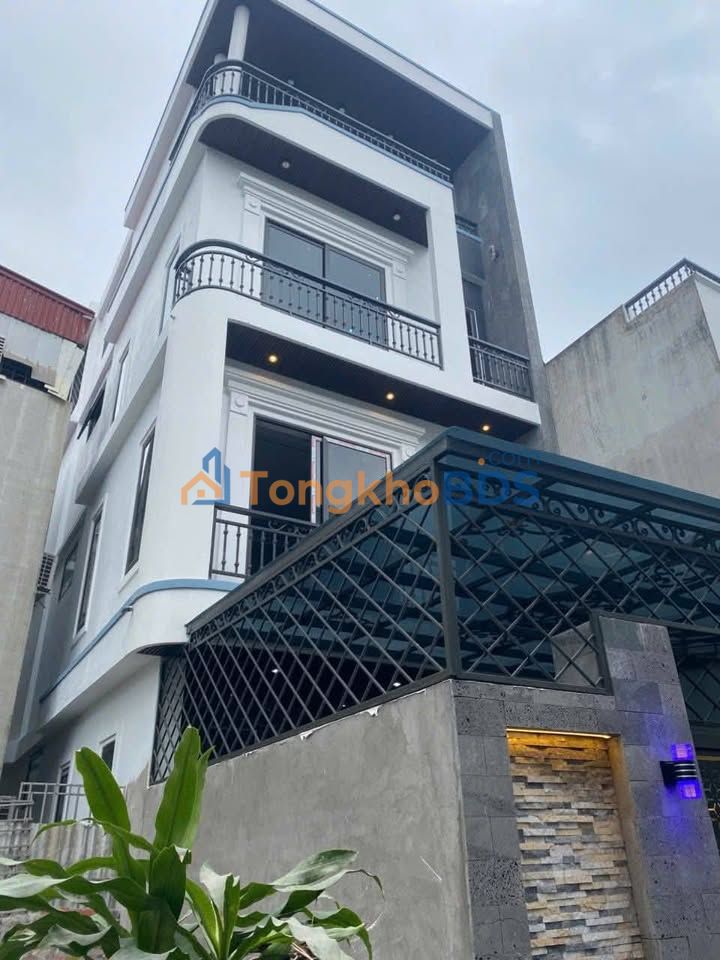 Nhà 4 Tầng Kinh Doanh Mặt Tiền Đường Lớn 75m² - Hải Phòng