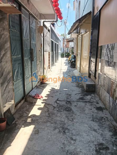 Nhà 1 Trệt 1 Lửng Đường ĐHT 13, Quận 12 - SHR, Giá 2 Tỷ TL