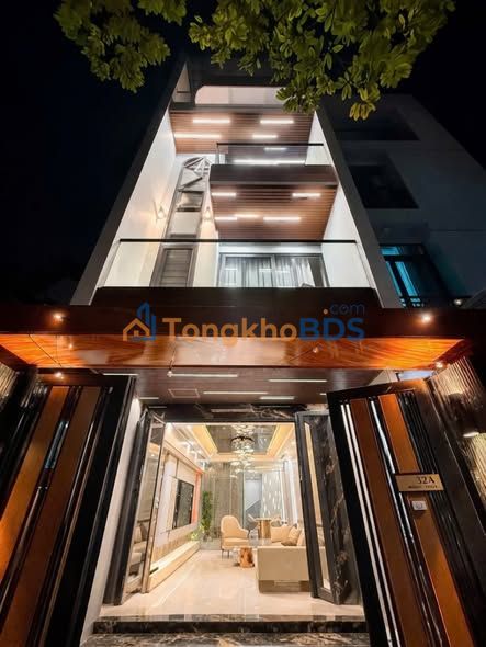 Nhà riêng Ngọc Thụy 80m² 17.9 tỷ - Ô tô vào nhà