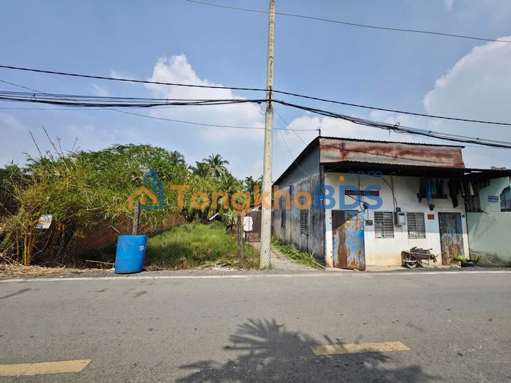 Bán Gấp Đất 770m² Mặt Tiền Hóc Môn, Có Sẵn 7 Phòng Trọ - 9.8 Tỷ