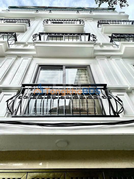 Nhà Mỹ Đình 35m², 5 Tầng - Ô Tô Đỗ Gần, Gần SVĐ