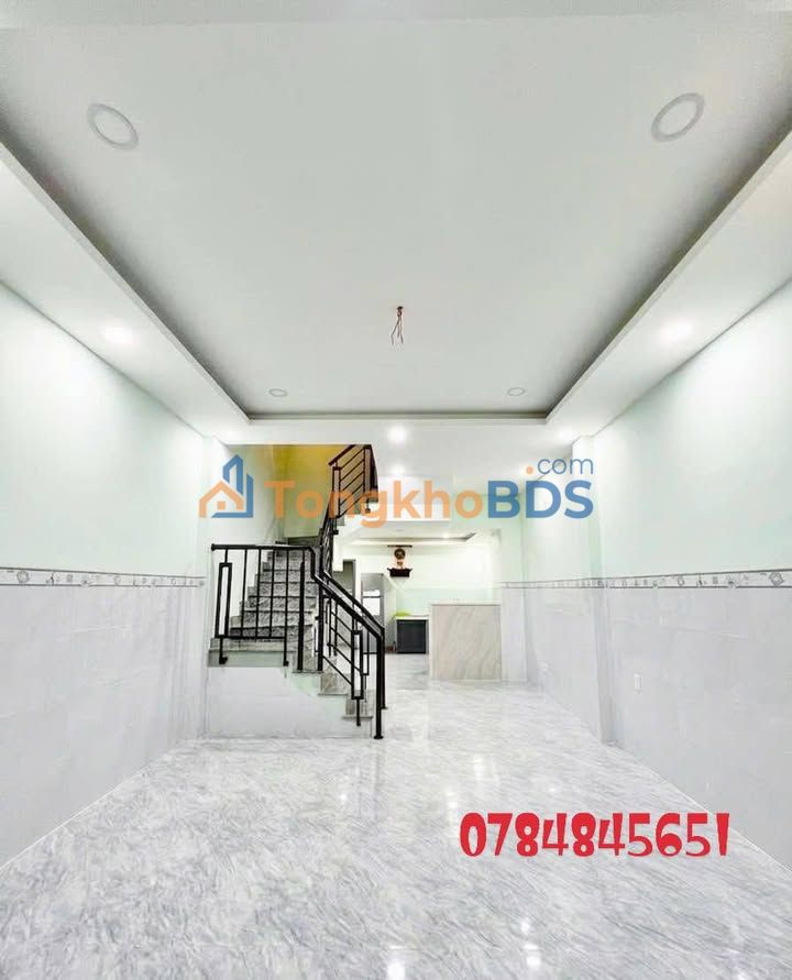Nhà Phường Sơn Kỳ, Tân Phú - 68m², 2 Tầng BTCT, Ô Tô Cửa - 5 Tỷ TL