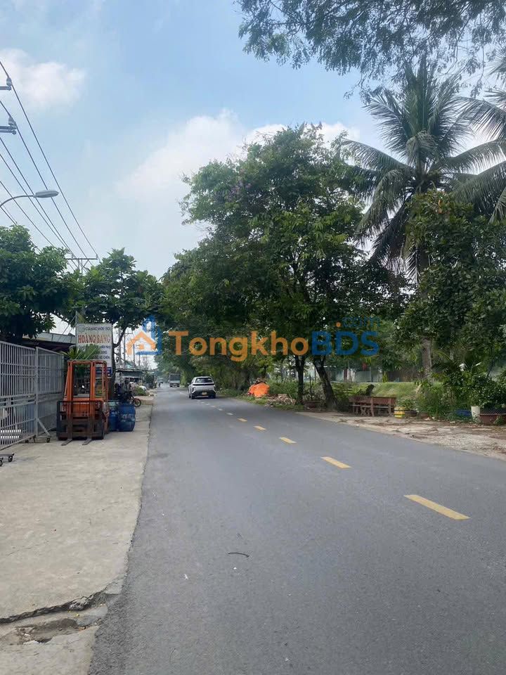 Kho xưởng 1242m² MT Láng Le Bàu Cò, Bình Chánh - Giá 19 tỷ, Sẵn sàng hoạt động