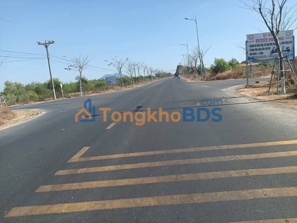 Bán 2 Lô Đất Vàng Mặt Tiền Hùng Vương, La Gi - 3516m² & 2890m²